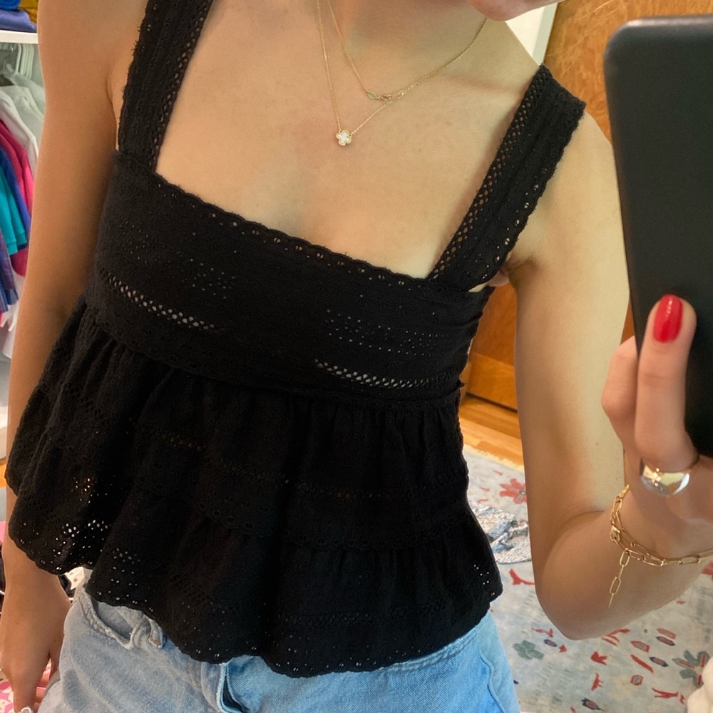 Black Ruffle top - Picture 3 of 3